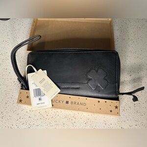 black lucky brand wallet bag/ new